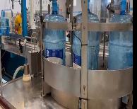 Línea de llenado de garrafas de agua (19 L) FA. TA. PLAST SRL 